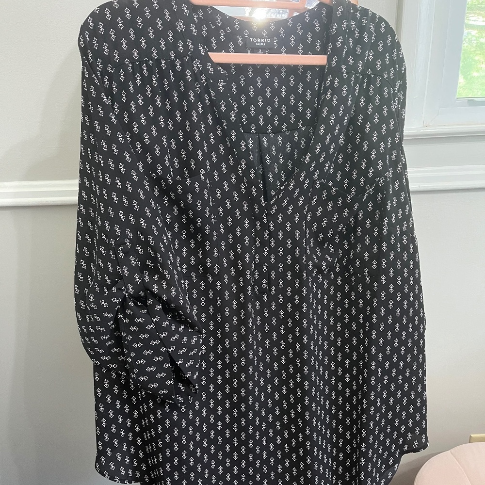 Torrid Harper 3/4 Sleeve Pullover Blouse